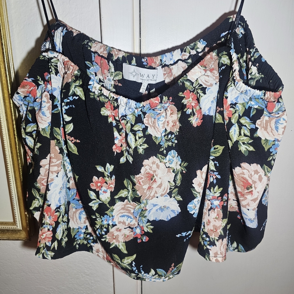Wayf Women's Rosendal Off the Shoulder Floral Crop Topped Blouse